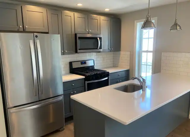 Property at 489 Admiral St Unit 1, Providence, RI, 02908, 6 beds, 2 baths, [object Object]