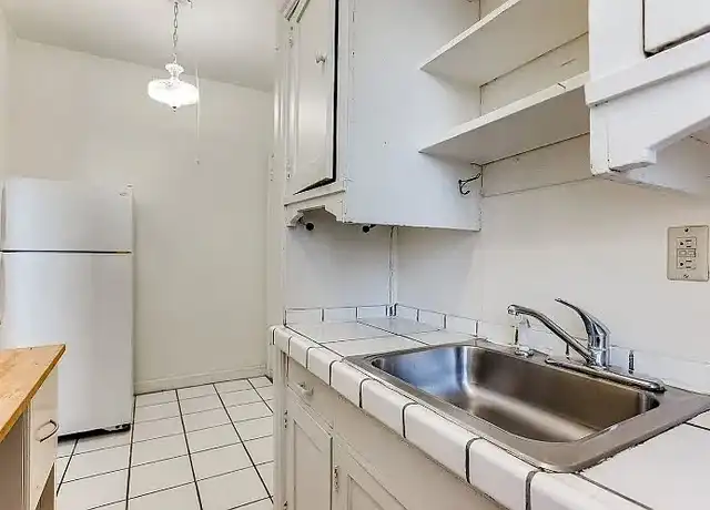 Property at 2120 Garfield Ave, Minneapolis, MN, 55405, 1 bed, 1 bath, [object Object]