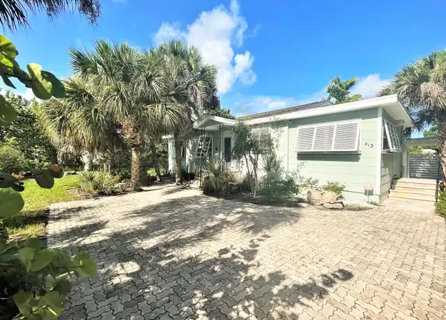 Property at 413 Shore Rd, Nokomis, FL, 34275, 2 beds, 2 baths, [object Object]