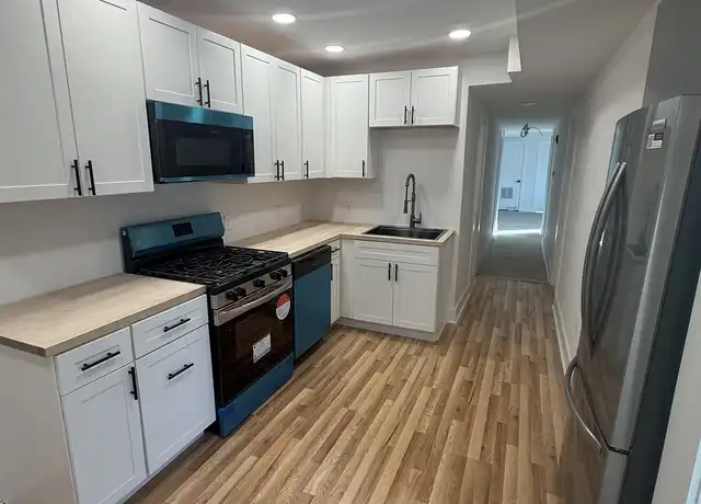 Property at 255 Main St Unit 4, Binghamton, NY, 13905, 4 beds, 2 baths, [object Object]