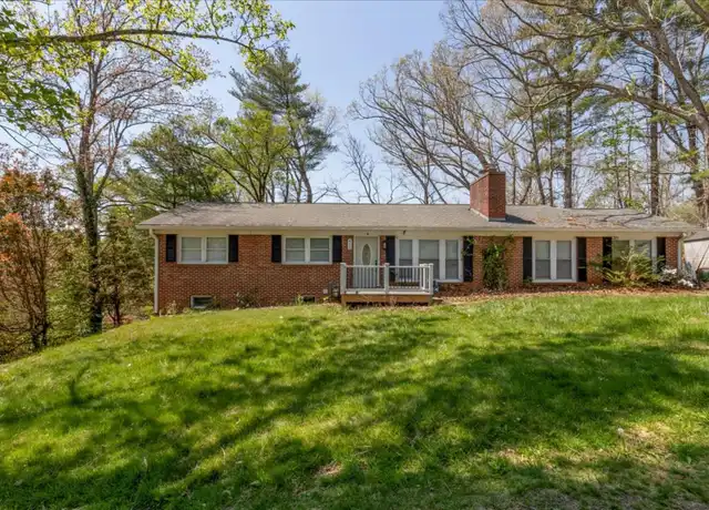 Property at 415 Mountain View Rd Unit B, Mars Hill, NC, 28754, 2 beds, 1 bath, [object Object]