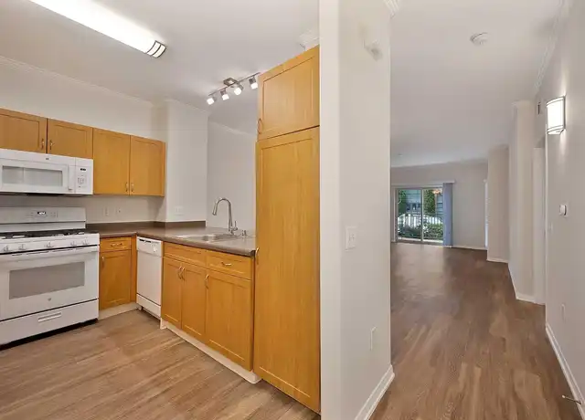 Property at Mission Hills Apartments - 4021 Falcon St, San Diego, CA, 92103, 0-2 beds, 1-2 bath, [object Object]