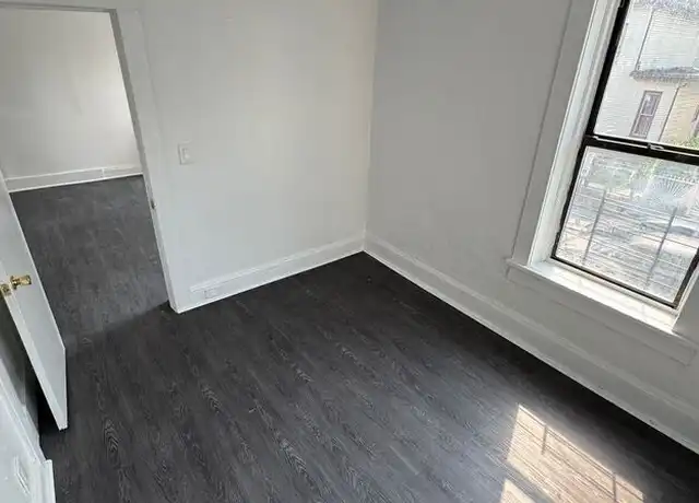 Property at 160 Palisade Ave Unit 2, Yonkers, NY, 10701, 2 beds, 1 bath, [object Object]