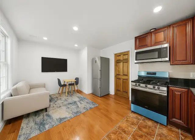 Property at 14 Yankee Pl Unit 6, Ellenville, NY, 12428, 1 bed, 1 bath, [object Object]