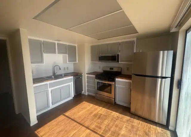 Property at 2004 Pasadena Ave, Kingman, AZ, 86401, 2 beds, 1.5 baths, [object Object]