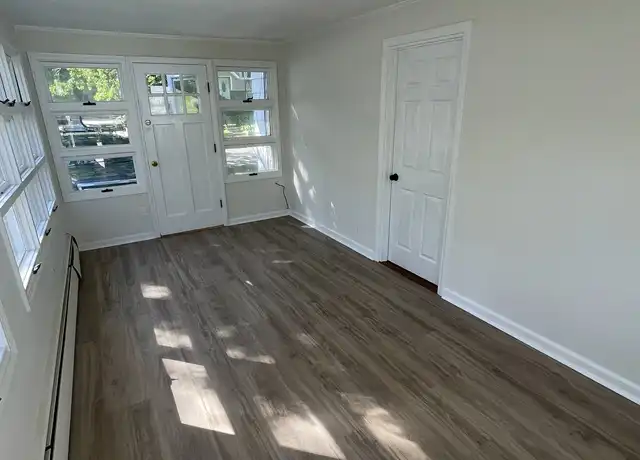 Property at 235 Russell St, New Haven, CT, 06513, 4 beds, 1 bath, [object Object]