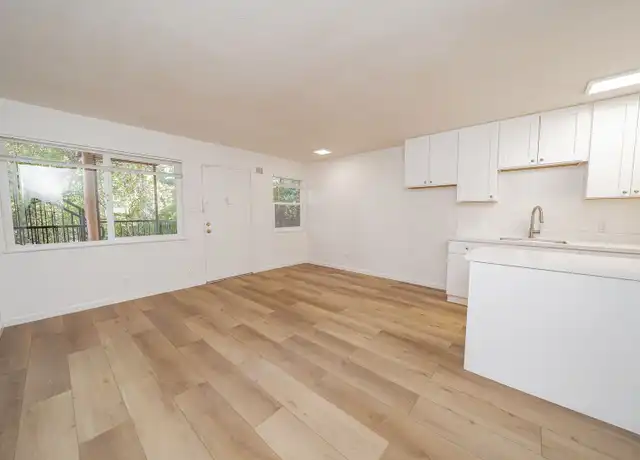 Property at 1927 5th Ave Unit 4, Oakland, CA, 94606, 1 bed, 1 bath, [object Object]