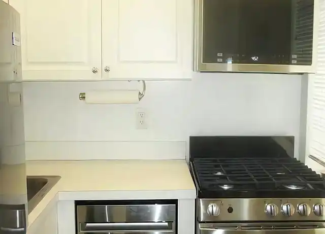 Property at 25 Central Park W Unit 17I, New York, NY, 10023, 0 beds, 1 bath, [object Object]