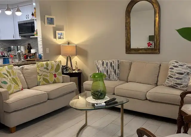 Property at 98 Westbury E #98, Deerfield Beach, FL, 33442, 1 bed, 1 bath, [object Object]