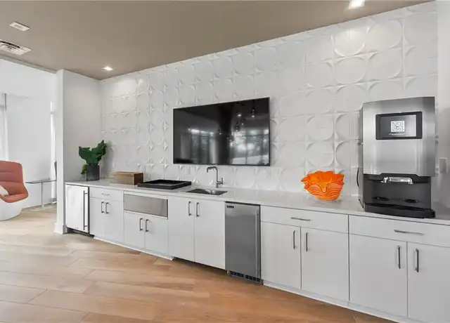 Property at 1777 Peachtree St NE Unit 607, Atlanta, GA, 30309, 1 bed, 1 bath, [object Object]