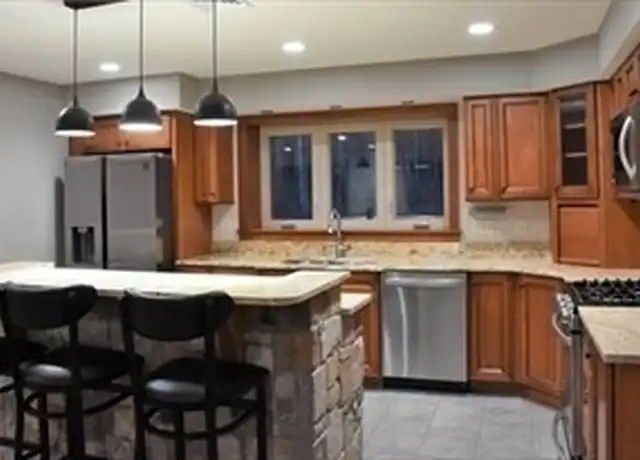 Property at 21 Skyview Ln Unit 2, Webster, MA, 01570, 1 bed, 1 bath, [object Object]