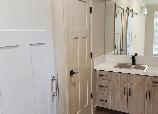 Property at Vantage Pointe East - 1000 W 7th St, Hanford, CA, 93230, 2 beds, 2-2.5 baths, [object Object]