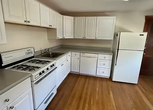 Property at 14 Hartwell St Unit 14B, Waltham, MA, 02453, 1 bed, 1 bath, [object Object]
