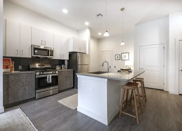 Photo of 130 Arsenal St, Watertown, MA 02472