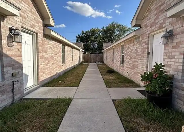 Property at 320 W Albatross Ave Unit B, Pharr, TX, 78577, 2 beds, 2 baths, [object Object]