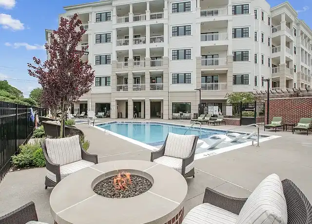 Property at Carlow - 1721 Motor Pkwy, Hauppauge, NY, 11749, 1-3 bed, 1.5-2.5 baths, [object Object]