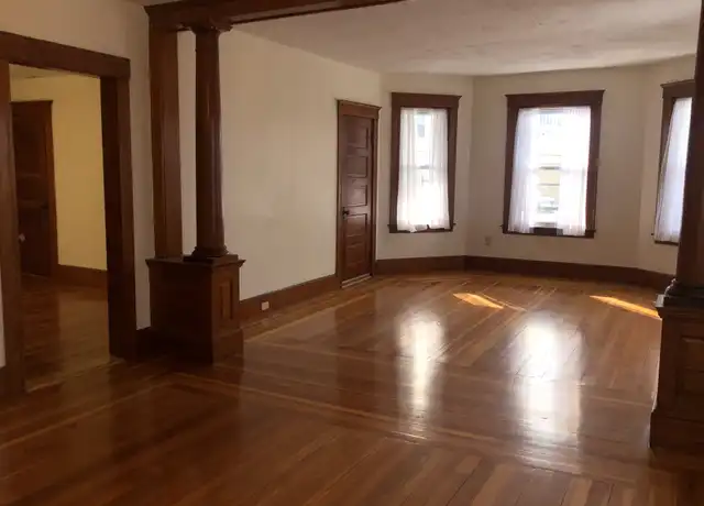 Property at 490 Manville Rd Unit 2F, Woonsocket, RI, 02895, 3 beds, 1 bath, [object Object]