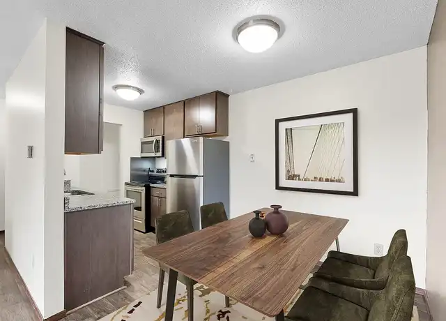 Property at Burnsville Parkway Apartments - 1701 W Burnsville Pkwy, Burnsville, MN, 55337, 1 bed, 1 bath, [object Object]