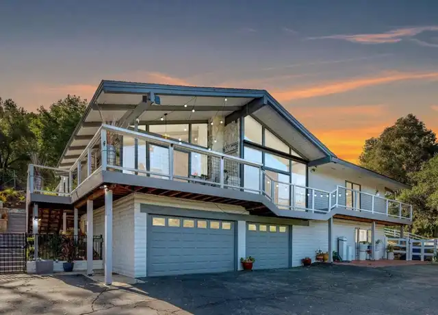 Property at 26138 Jesmond Dene Rd, Escondido, CA, 92026, 3 beds, 2 baths, [object Object]