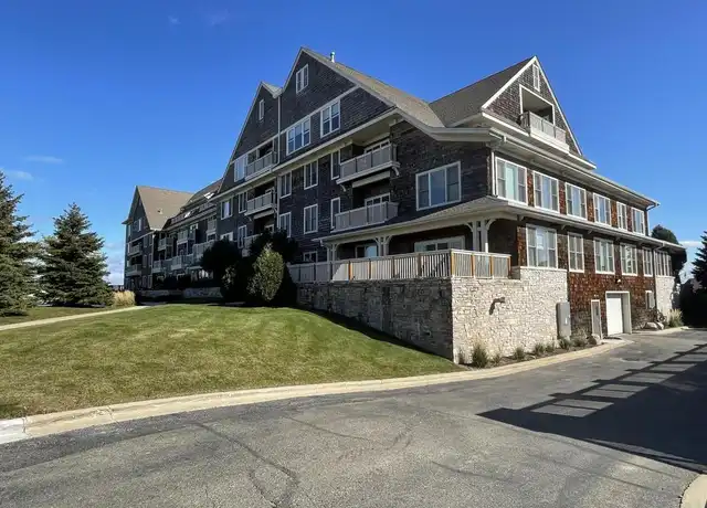 Property at 4 Gas Light Dr Unit 1, Racine, WI, 53403, 2 beds, 2 baths, [object Object]