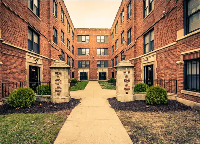 Property at 7648 S Stewart Ave, Chicago, IL, 60620, 2 beds, 1 bath, [object Object]
