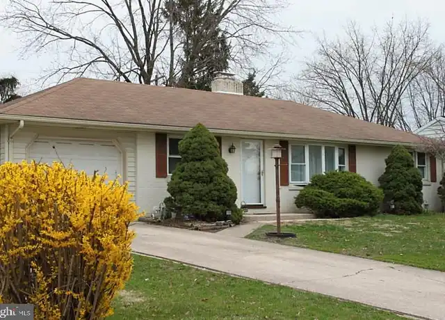 Property at 711 Haines Rd, York, PA, 17402, 2 beds, 2 baths, [object Object]