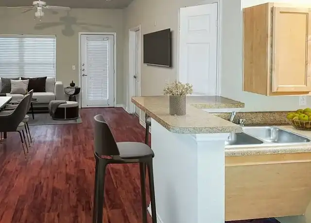 Property at Pine Crest Apartments - 2000 Pine Crest Ave, Covington, LA, 70433, 2 beds, 2 baths, [object Object]