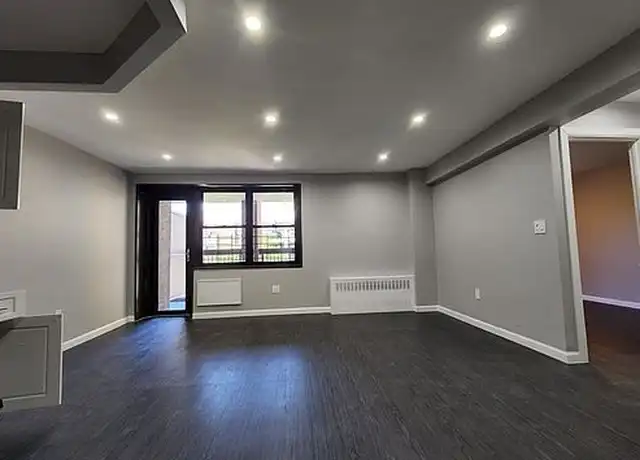 Property at 831 Bartholdi St Unit 3L, The Bronx, NY, 10467, 1 bed, 1 bath, [object Object]