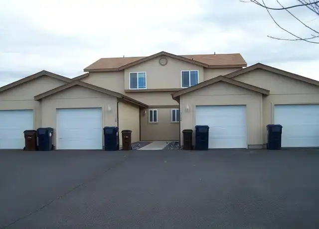 Property at 516 NE Negus Loop Unit C, Redmond, OR, 97756, 2 beds, 2.5 baths, [object Object]