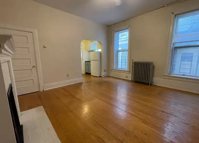Property at 918 E Knapp St Unit 19, Milwaukee, WI, 53202, 1 bed, 1 bath, [object Object]