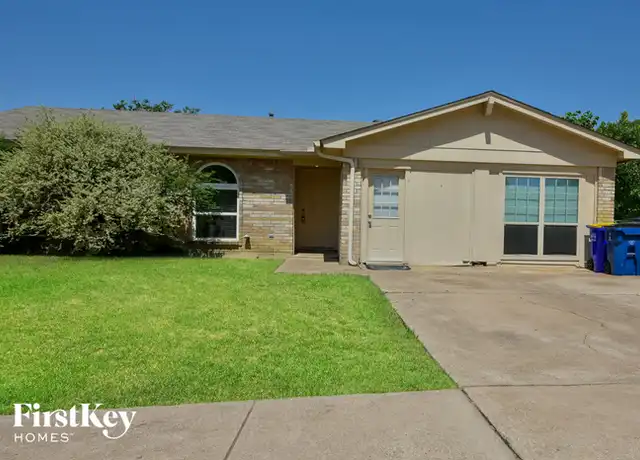 Property at 7621 Clover Ln, Watauga, TX, 76148, 3 beds, 2 baths, [object Object]