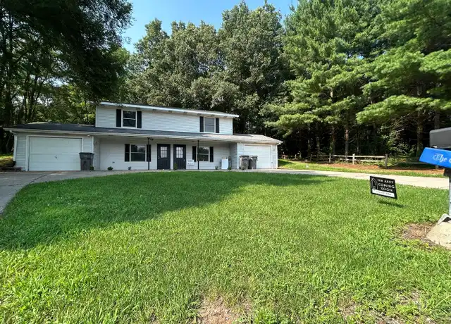Property at 11685 Oakhills Dr, Middlebury, IN, 46540, 2 beds, 1 bath, [object Object]