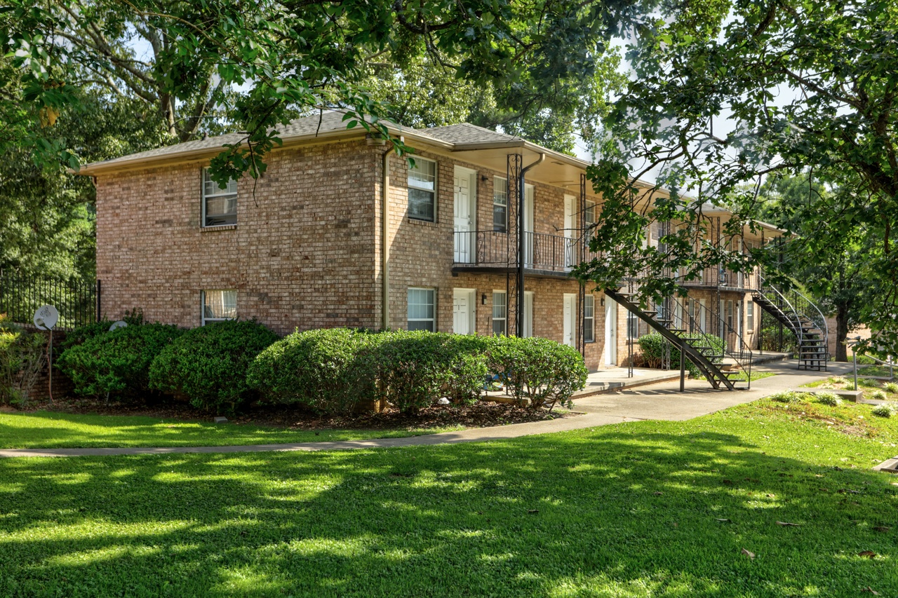 Apartments Riverdale Rd