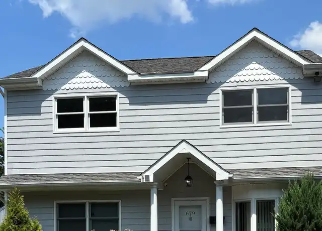 Property at 679 Montauk Hwy, Oakdale, NY, 11769, 2 beds, 1 bath, [object Object]