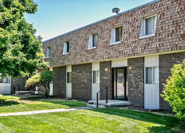 Property at Chateau Bellevue - 401 Chateau Dr, Bellevue, NE, 68005, 2 beds, 1.5 baths, [object Object]