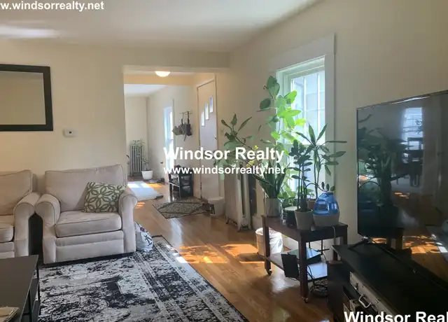 Property at 31 Pleasant St Unit 2, Cambridge, MA, 02139, 3 beds, 1 bath, [object Object]