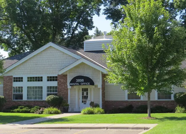 Photo of 3898 Valley View Dr N, Eagan, MN 55122
