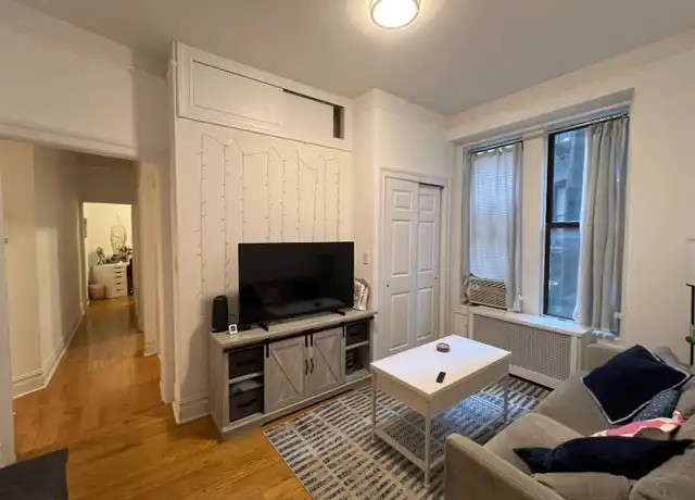 Property at 515 W 122nd St Unit 4, New York, NY, 10027, 2 beds, 1 bath, [object Object]