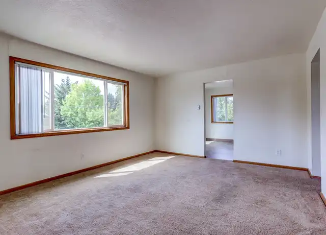 Property at 11580 SW Hall Blvd Unit 02, Tigard, OR, 97223, 2 beds, 1 bath, [object Object]