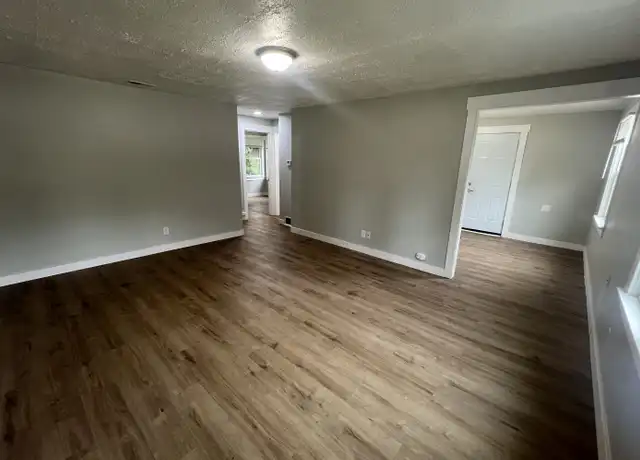 Property at 5943 Raytown Rd Unit F, Raytown, MO, 64133, 2 beds, 1 bath, [object Object]