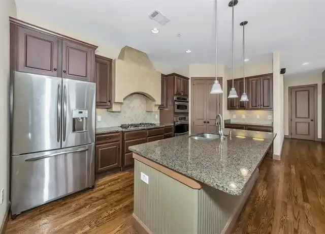 Property at 610 Via Ravello, Irving, TX, 75039, 2 beds, 2.5 baths, [object Object]