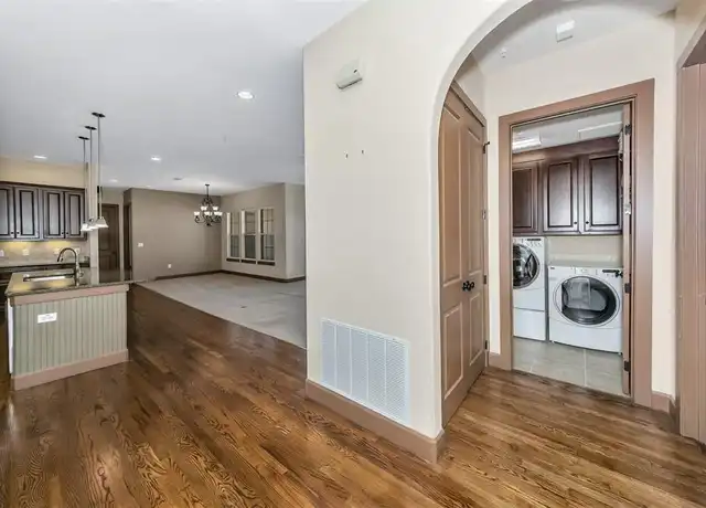 Property at 610 Via Ravello, Irving, TX, 75039, 2 beds, 2.5 baths, [object Object]