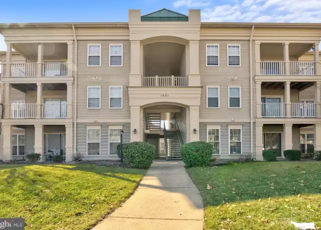 Property at 1031 Gardenview Loop Unit 104, Woodbridge, VA, 22191, 2 beds, 2 baths, [object Object]