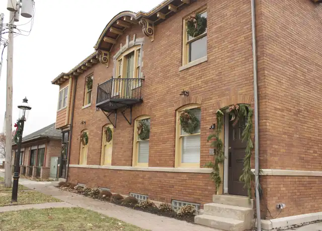 Property at 235 Buckeye St Unit 1, Hamilton, OH, 45011, 2 beds, 1 bath, [object Object]