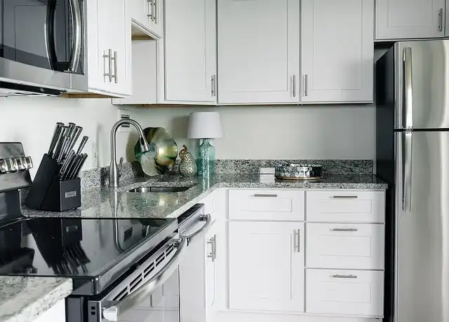 Property at Hampton Plaza - 302 E Joppa Rd, Baltimore, MD, 21286, 1-2 bed, 1-2 bath, [object Object]