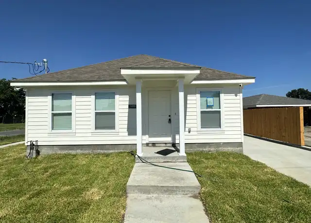 Property at 3400 Jackson Blvd, Chalmette, LA, 70043, 3 beds, 2 baths, [object Object]