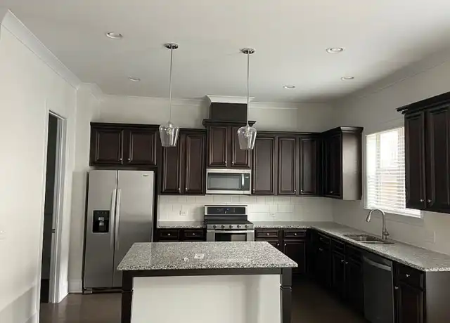 Property at 591 Alexander Hls, Decatur, GA, 30032, 4 beds, 3.5 baths, [object Object]