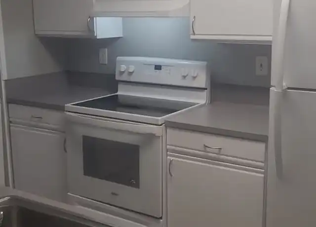 Property at Spring Meadow Apartments - 1107 W 5th Ave, Kennewick, WA, 99336, 2 beds, 1 bath, [object Object]