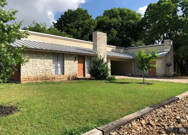 Property at 2108 Conestoga Trl Unit A, Austin, TX, 78744, 2 beds, 2 baths, [object Object]