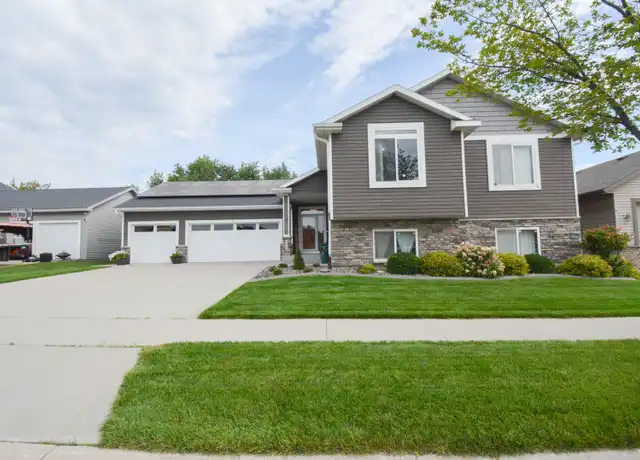 Property at 5623 October Rd NW, Rochester, MN, 55901, 5 beds, 3 baths, [object Object]